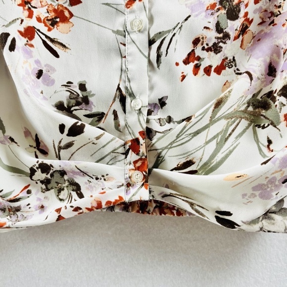 Drew Ivory Floral Print Cropped Button Front Blouse Size Medium Cottagecore - Picture 2 of 9